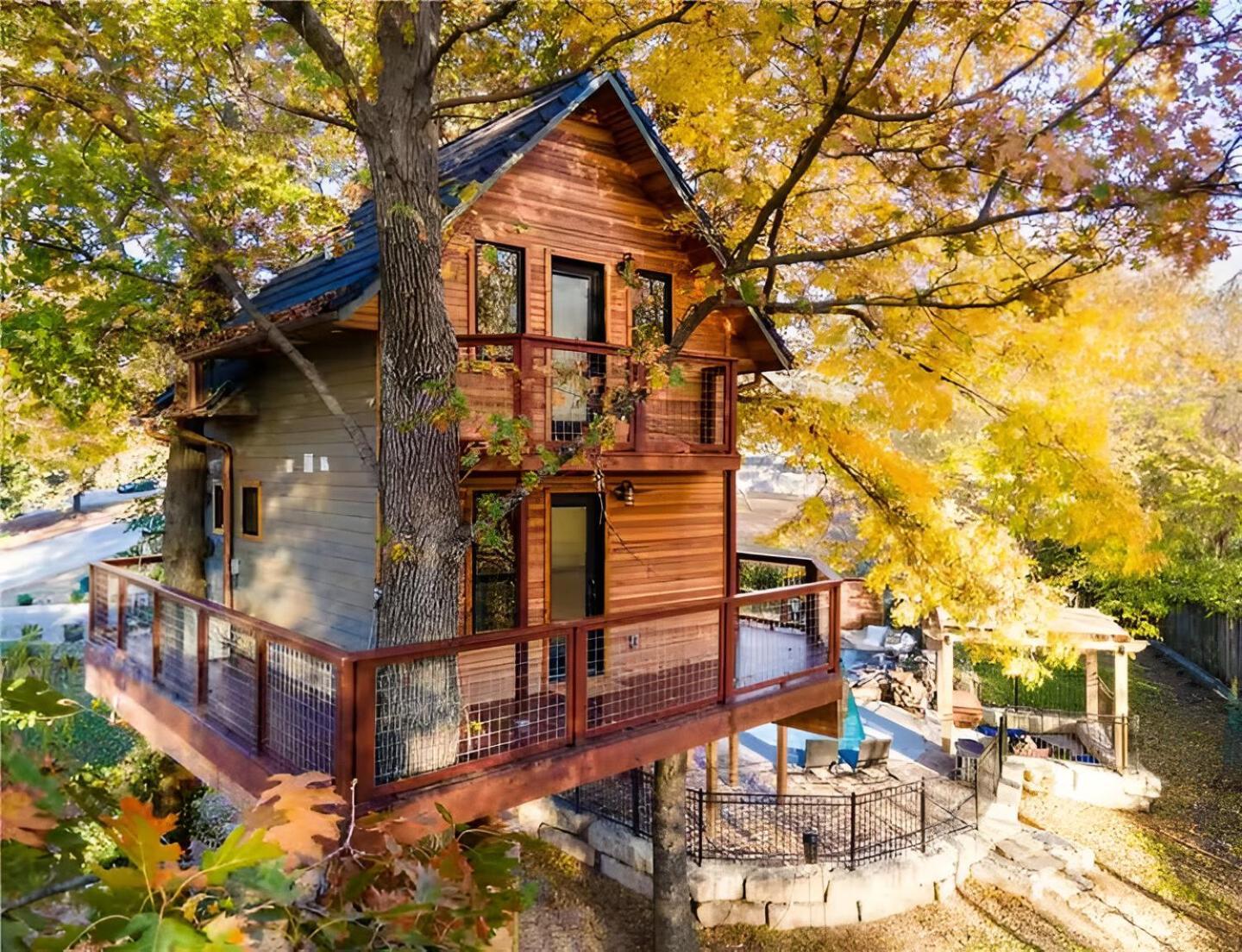 The Tree House In Bentonville Exteriör bild