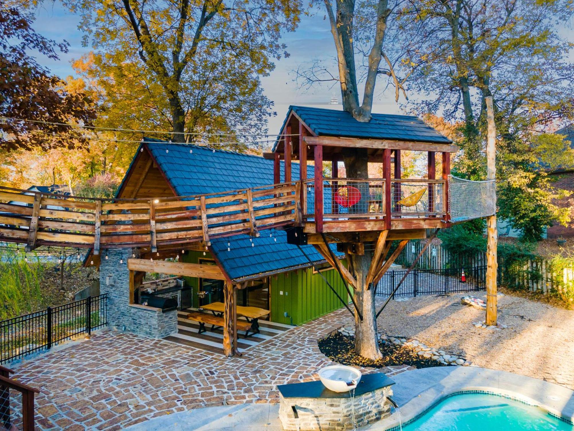 The Tree House In Bentonville Exteriör bild